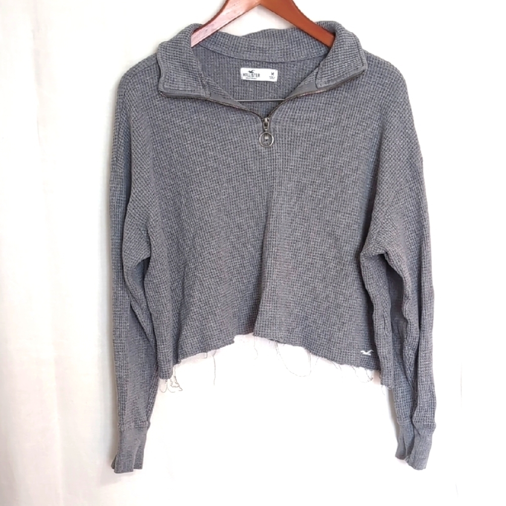 Hollister Gray Waffle Knit Hooded Cropped Sweatshirt, Size Medium
